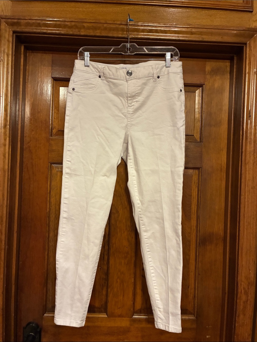 Size 12W Meri Skye White Stretch Skinny Jeans